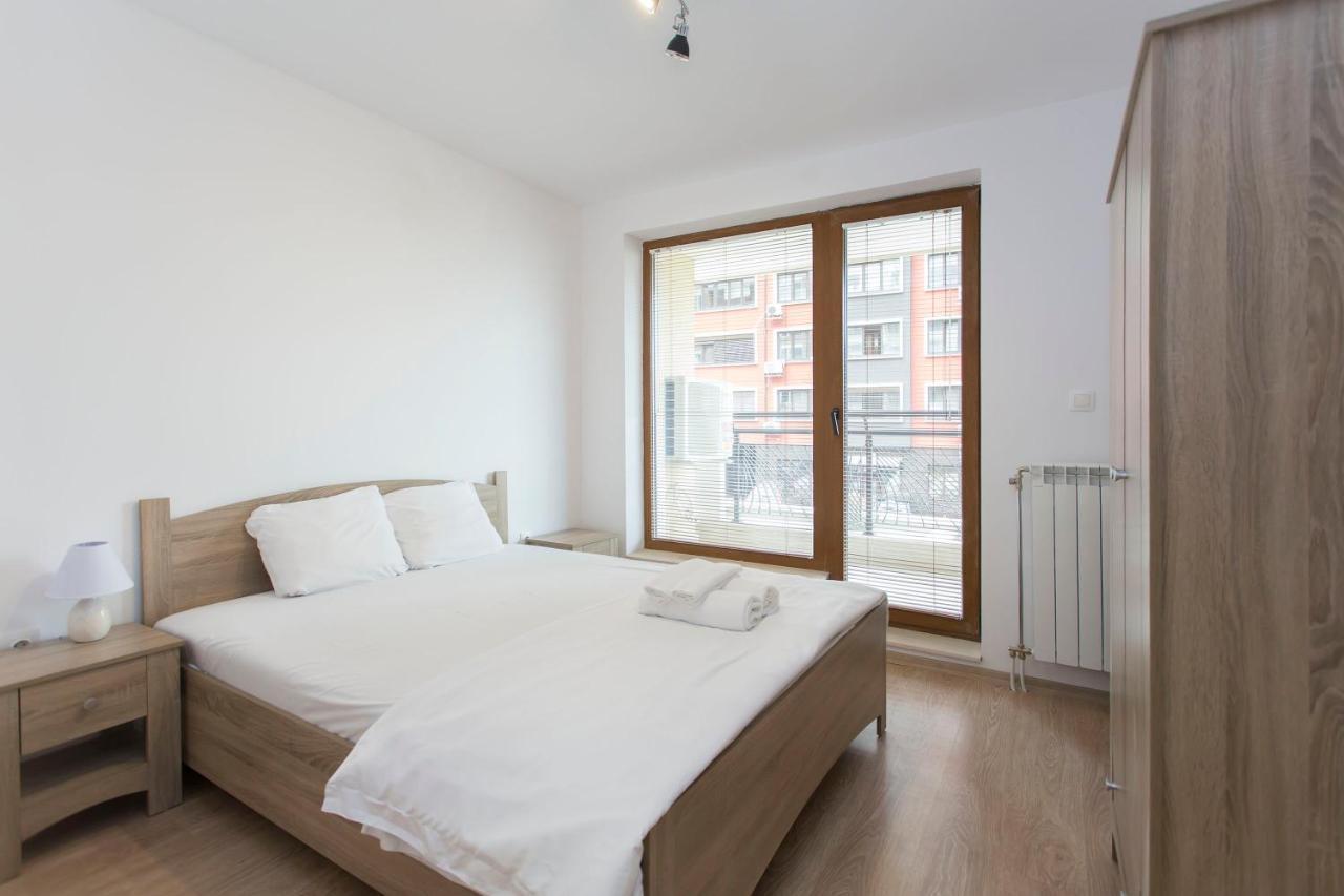 Modern And Bright Apartments Near Center - Free Parking Sofia Exterior foto