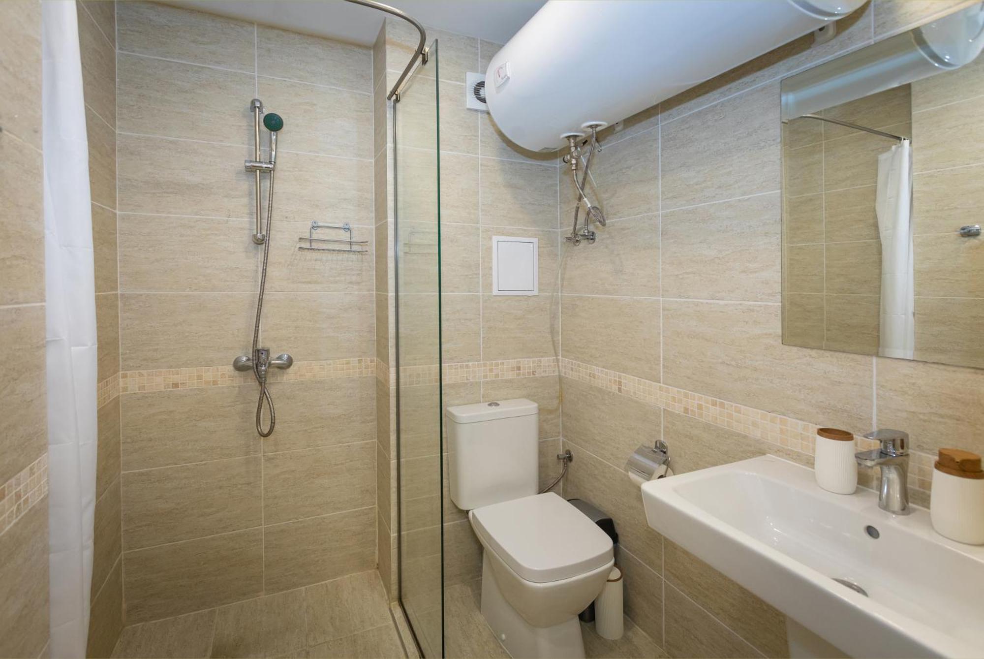 Modern And Bright Apartments Near Center - Free Parking Sofia Exterior foto