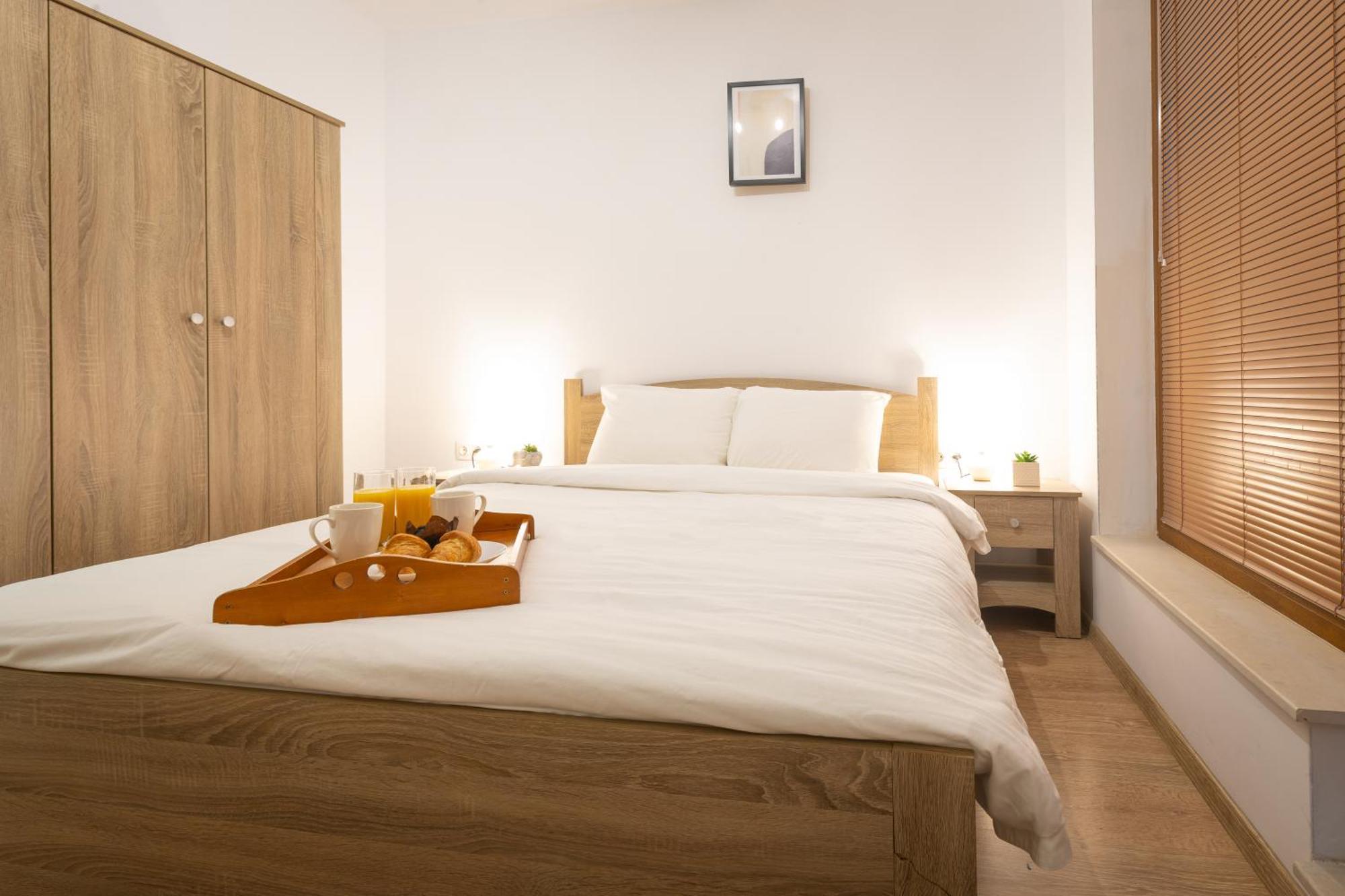 Modern And Bright Apartments Near Center - Free Parking Sofia Exterior foto